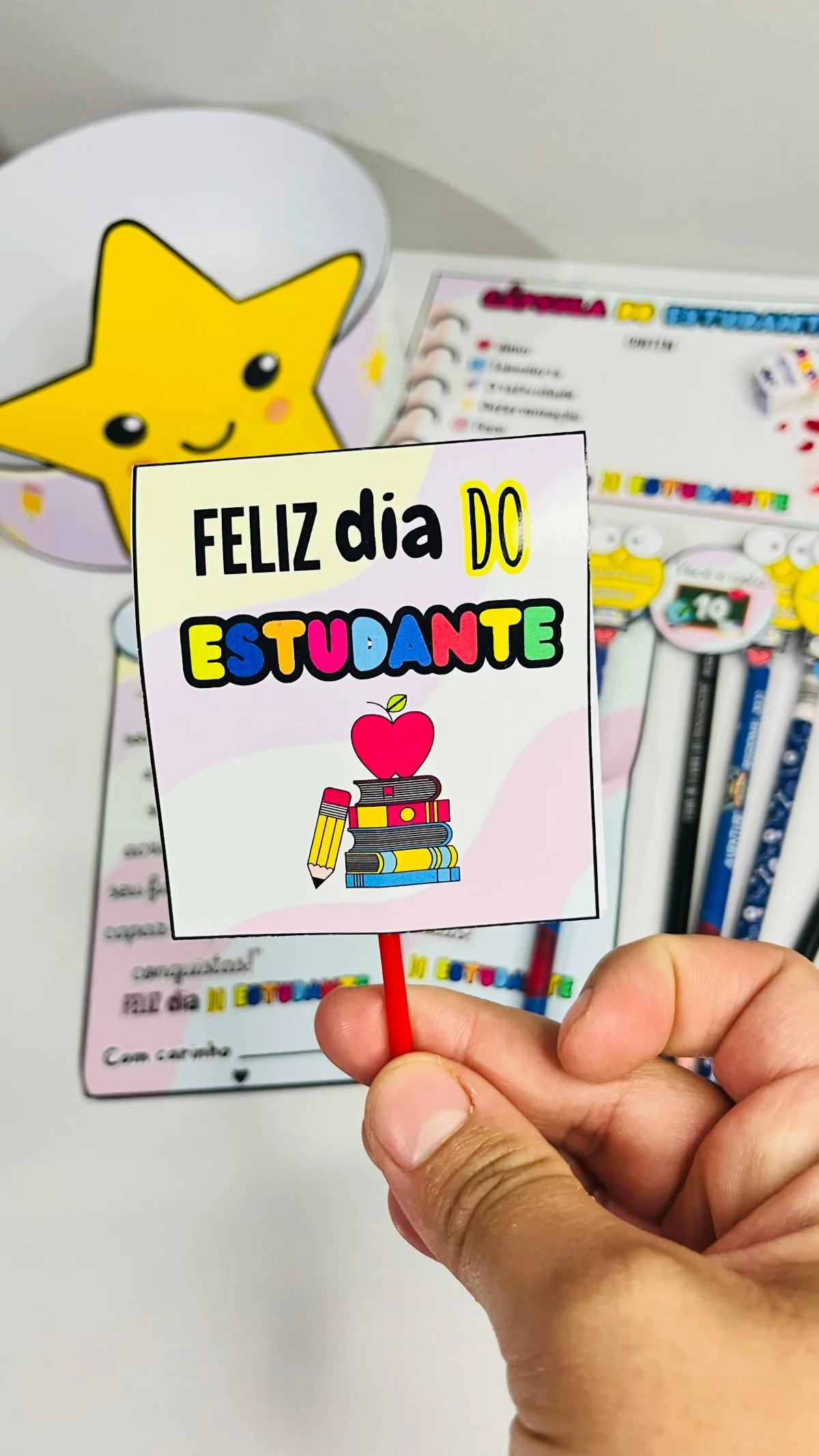 Miniatura 7 de Kit Lembrancinha Dia do Estudante para Revenda